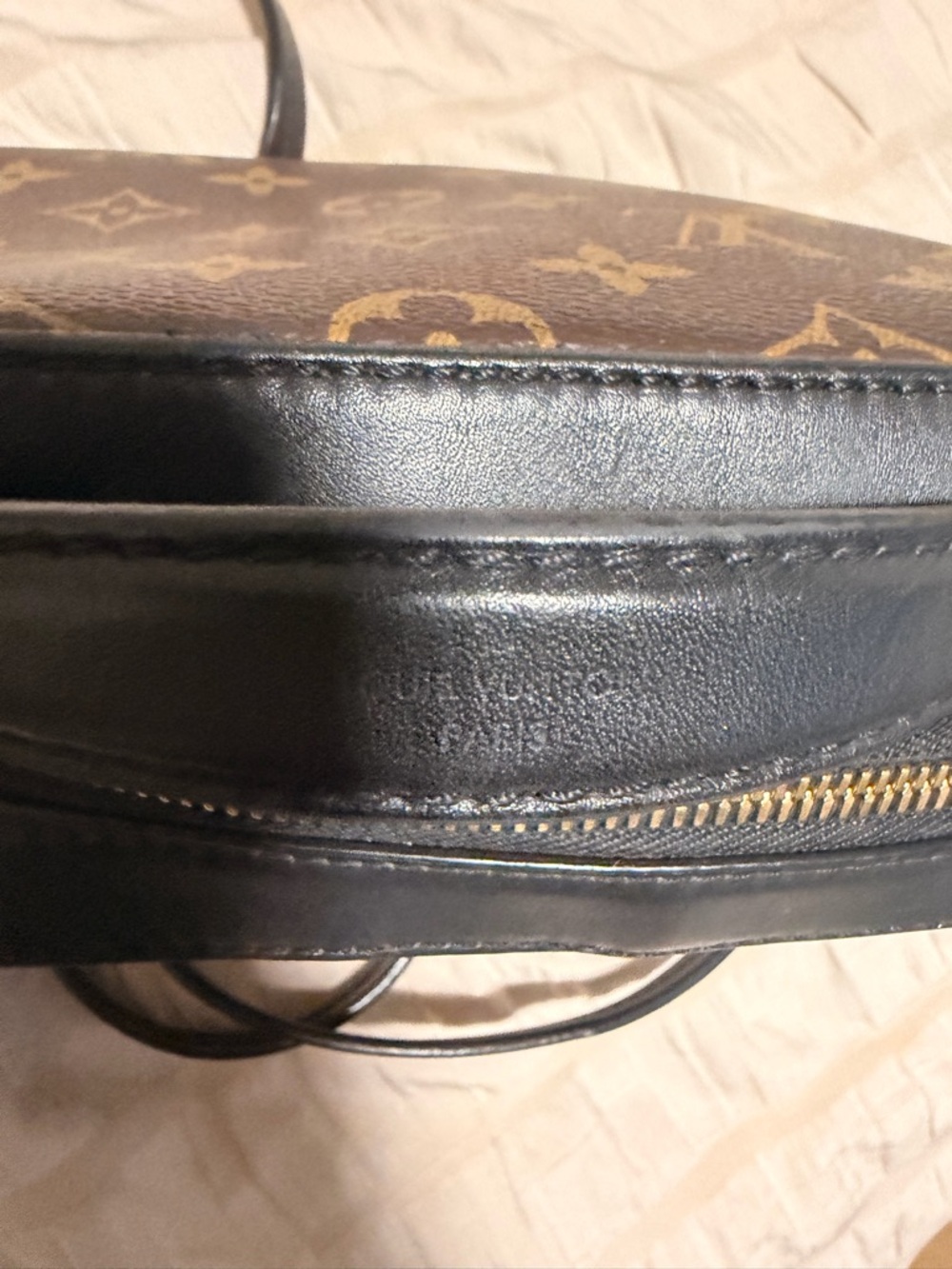 Authentic Louis Vuitton Monogram
Canvas Saintonge Shoulder Bag - Picture 10 of 12